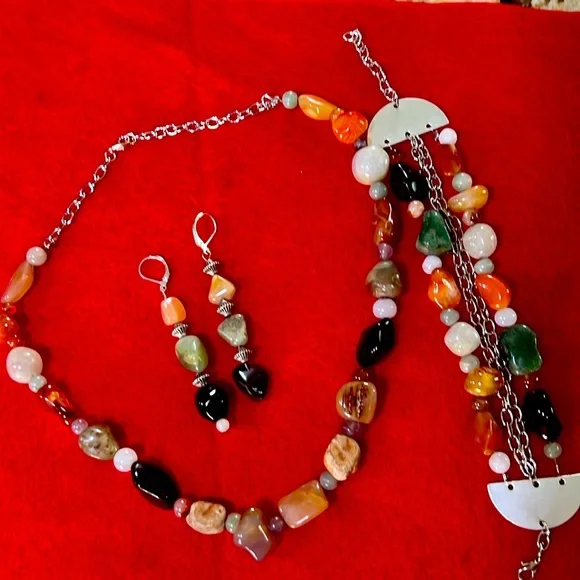 Jewelry - Picture 1 of 6